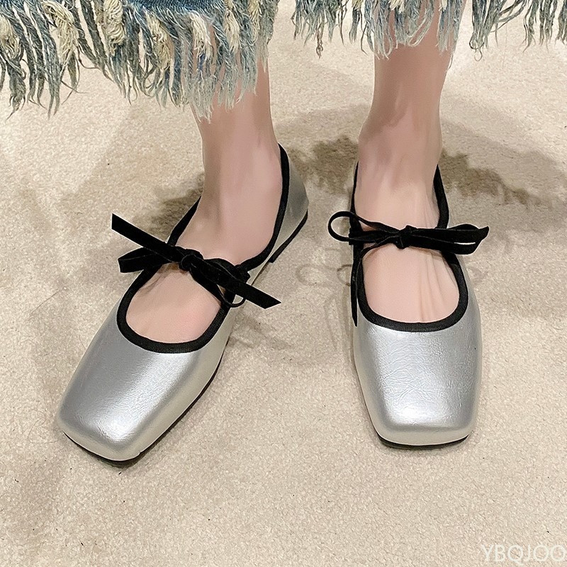 รองเท้าผู้หญิงสีพื้นเรียบง่าย  - Women'S Fashion For 2025 บทวิจารณ์และราคา